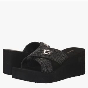 Guess Danvi platform sandal
